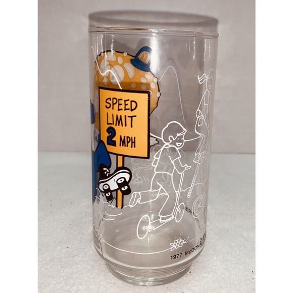 Vtg McDonalds 1977 Officer Big Mac Glass McDonaldand Action Series Collection - Picture 2 of 7